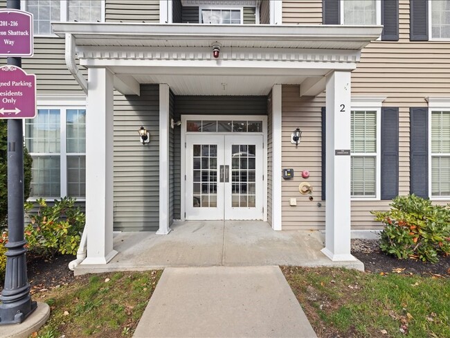 Primary Photo - 210 Deacon Shattuck Way