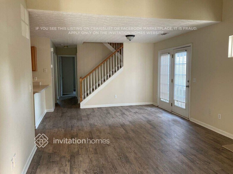 Building Photo - 252 Silver Ridge Dr