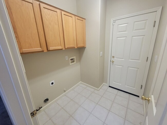 Building Photo - 8624 Banton Cir