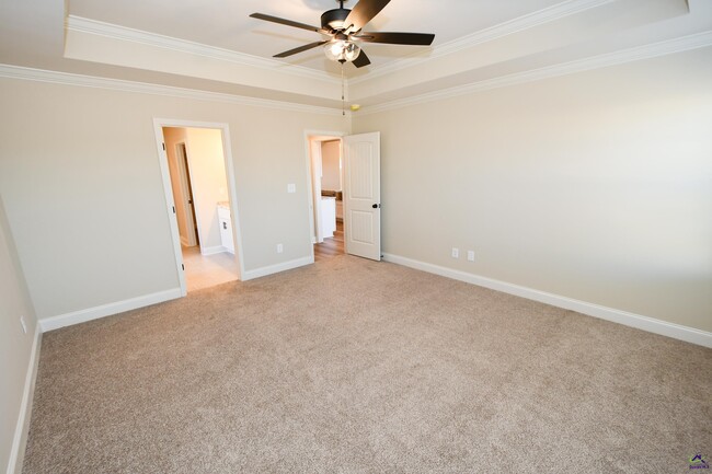 Building Photo - 204 Otters Rdg Dr
