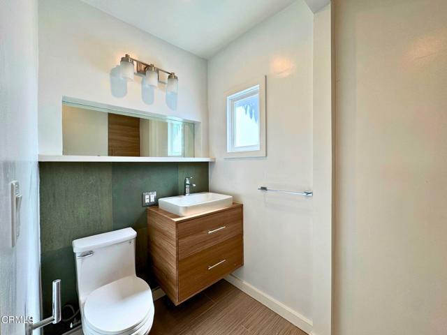 Building Photo - 869 S Euclid Ave