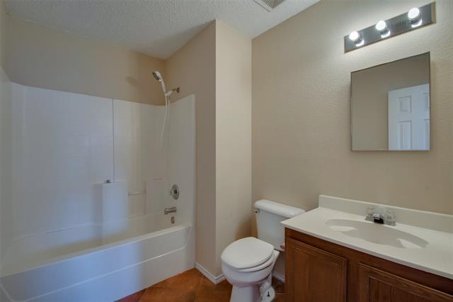 Building Photo - 3833 Foxhound Ln
