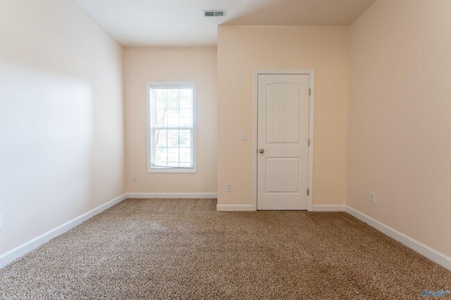 Building Photo - 105 Kaileigh Paige Cir