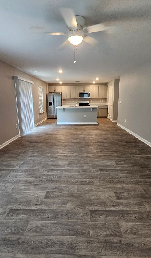 Building Photo - Luxury Meets Privacy in This 4-Bedroom Cul...