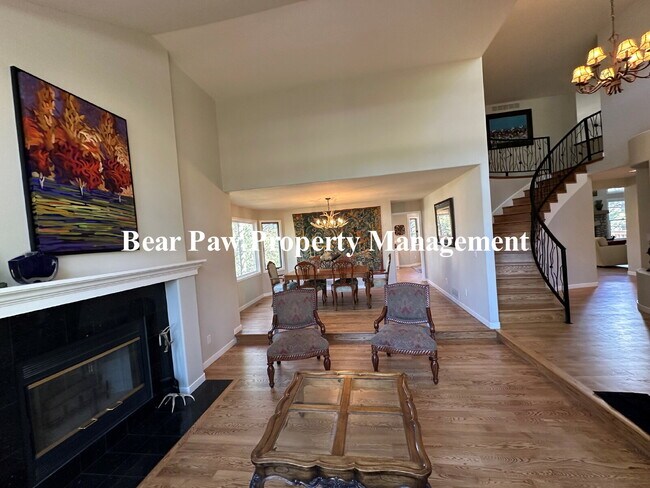 Building Photo - New Lower Price on this Magnificent Home in The Ridge!!