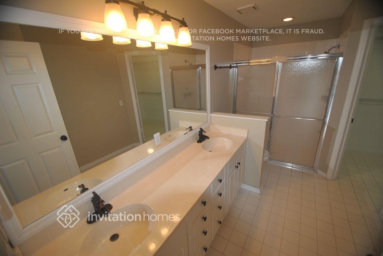 Building Photo - 3772 S Lancewood Pl