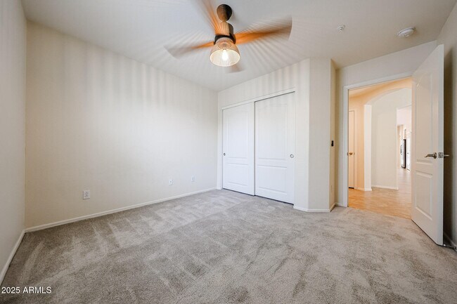 Building Photo - 12848 W Desert Mirage Dr