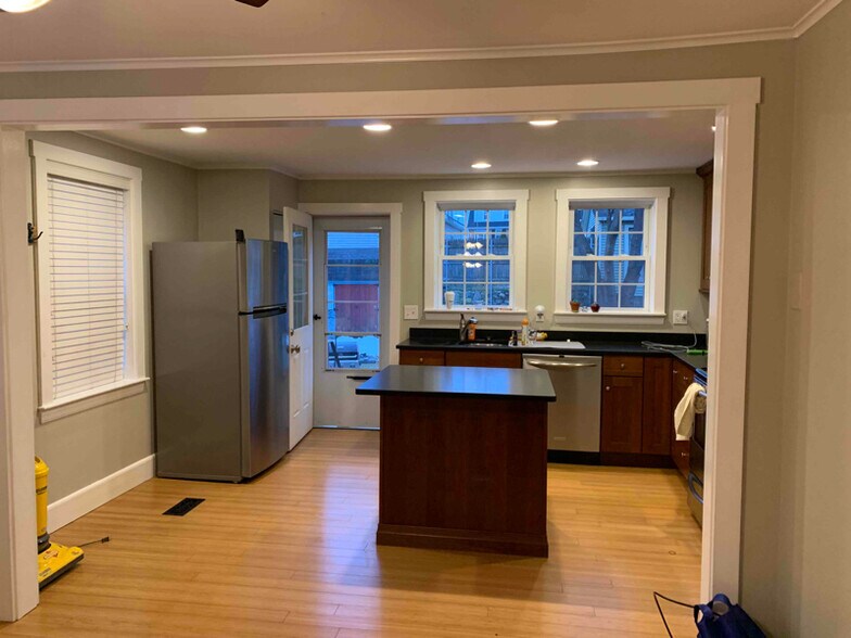 Building Photo - 123 Preble Way