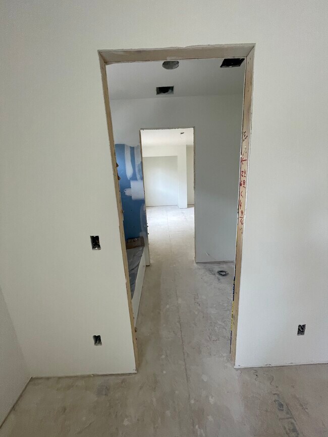 Building Photo - 518 S Wc Riles St