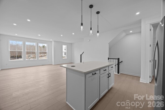 Building Photo - 4332 Honeywalk Ln