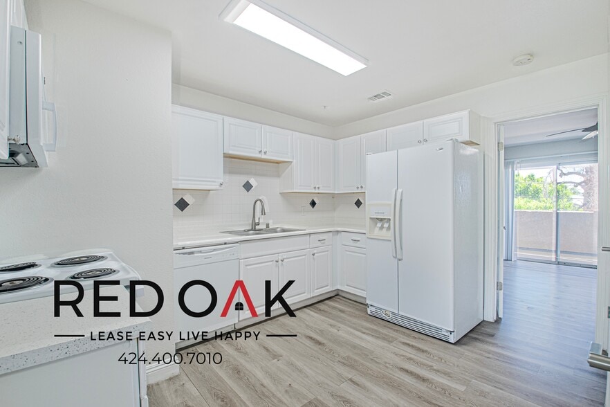 Building Photo - 32450 Candlewood Dr