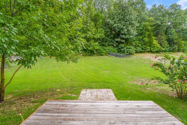 Building Photo - 626 N Friedberg Dr