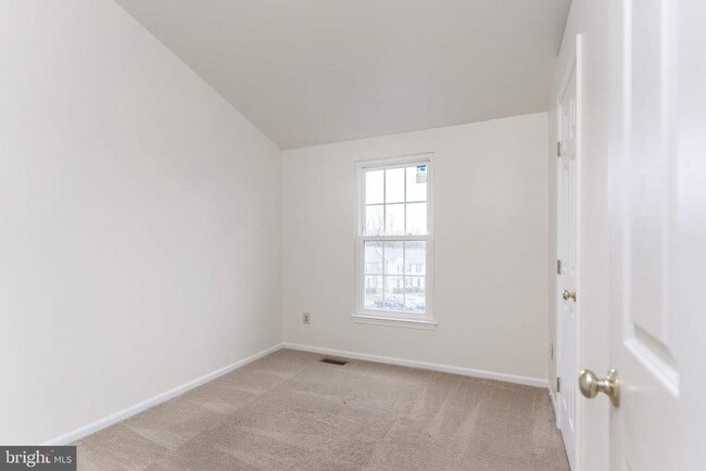 Building Photo - 310 Sedgwick Ct