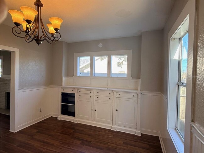 Building Photo - 1924 22nd St S