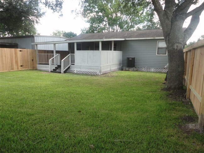 Building Photo - 6820 Mississippi Rd