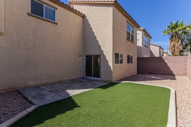 Building Photo - 6192 Windmill Island Ave