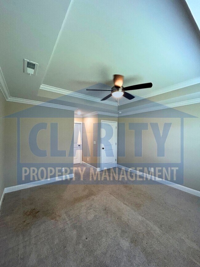 Building Photo - Modern two bedroom townhome!