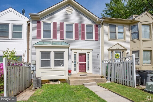 Building Photo - 12161 Salemtown Dr