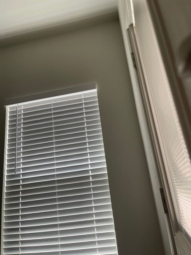 Building Photo - 511 County Rd 306