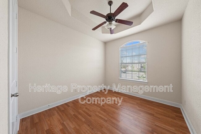 Building Photo - 11230 Begonia rock