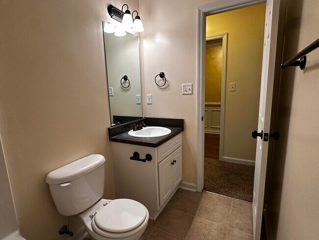 Building Photo - 206 High Meadows Cir