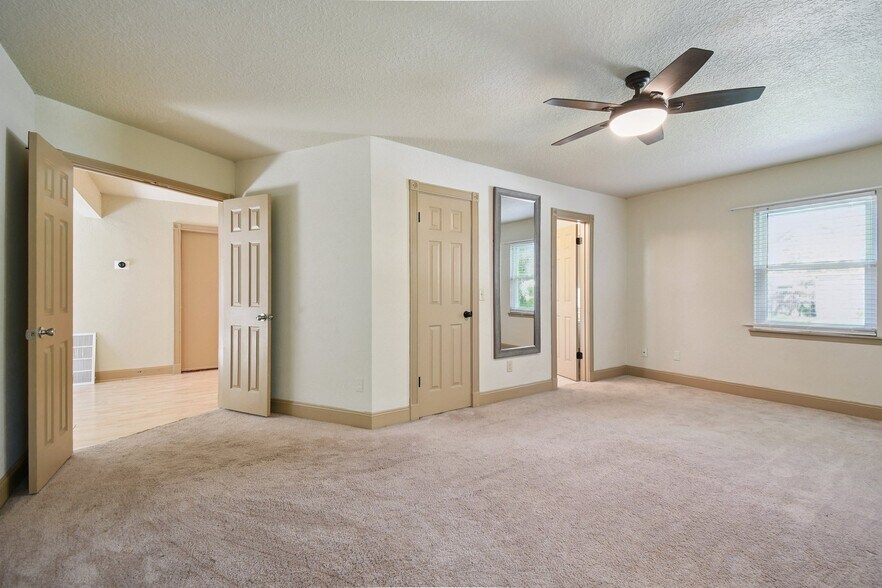 Building Photo - 2638 Kersey Ct