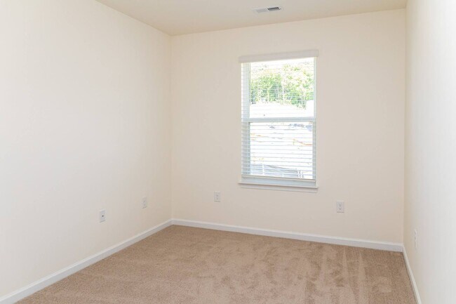 Building Photo - 3775 Wyatt Wy