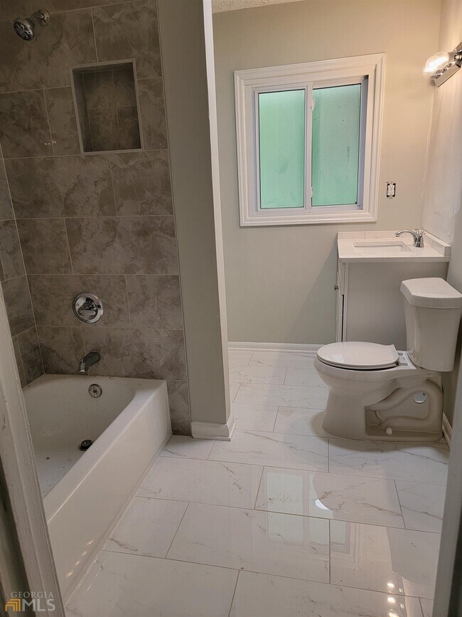 Building Photo - 6628 Stark Ct
