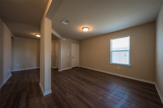 Building Photo - 13317 Brahmin Dr
