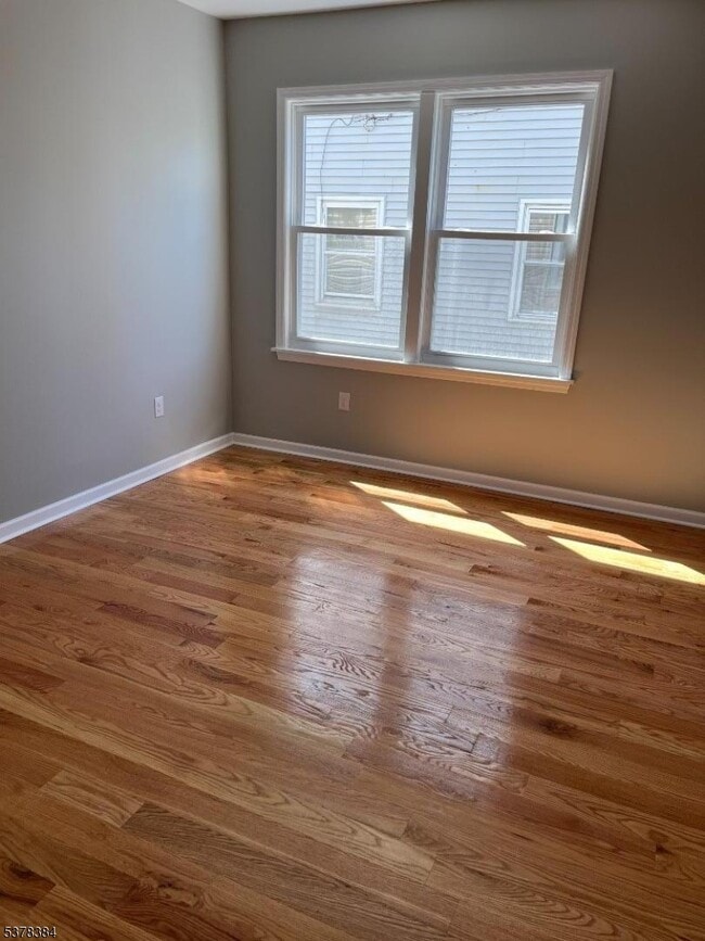 Building Photo - 433 Rosehill Pl
