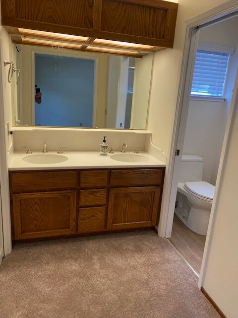 Master Bath - 819 Midvale Ln