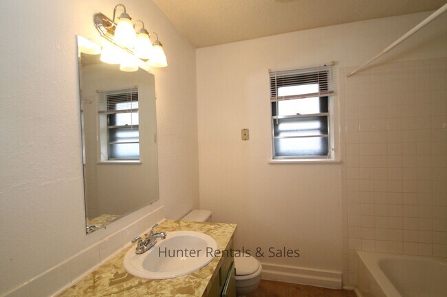 Building Photo - I Have A Pool!