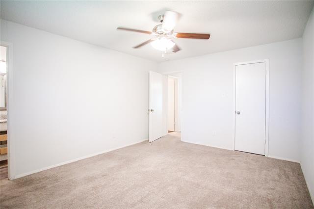 Building Photo - 740 Admiralty Way