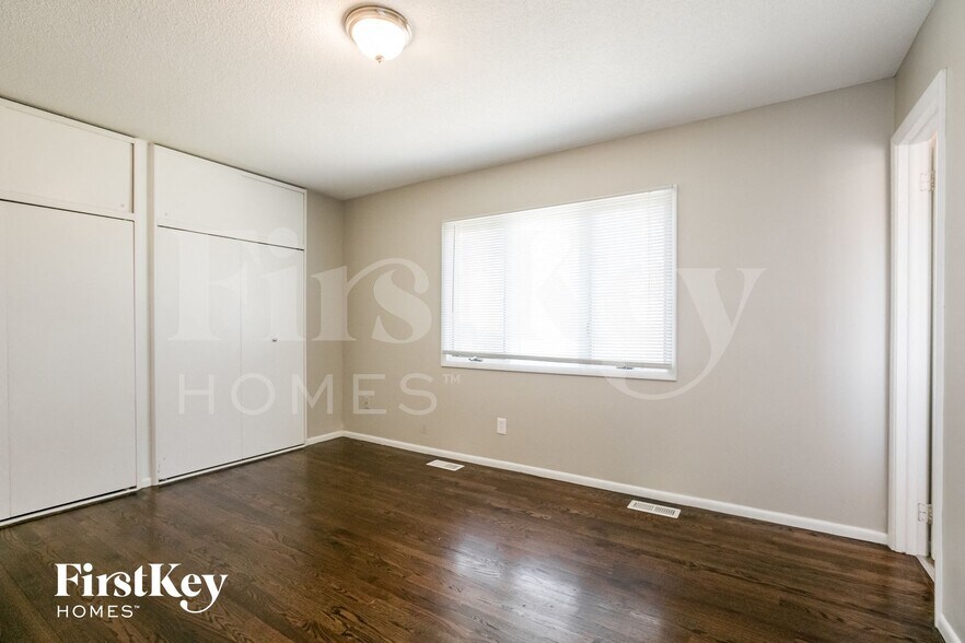 Building Photo - 2020 Belmont Blvd