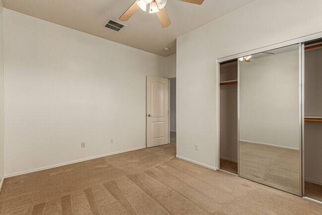 Building Photo - Chandler 4 Bedroom - 2.5 Bathroom with Pri...