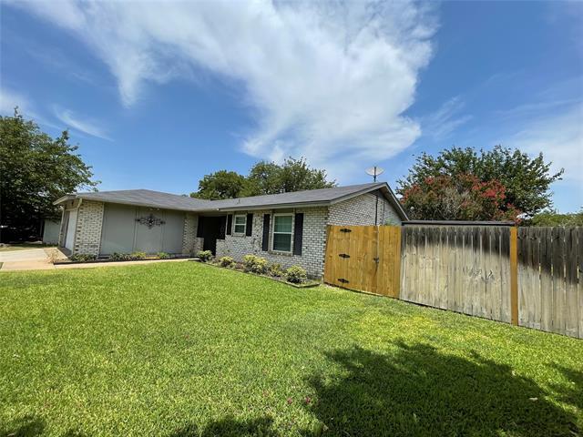 Building Photo - 701 S Hunters Glen Cir