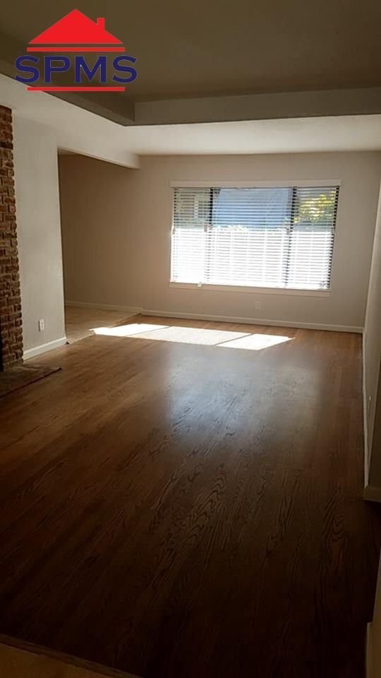 Building Photo - 907 Stern Cir