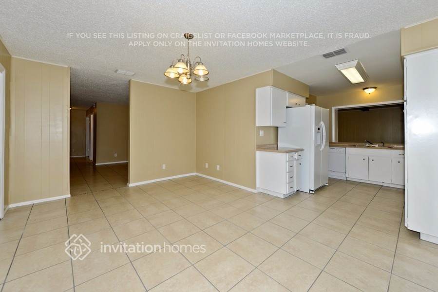 Building Photo - 2806 Witley Ave