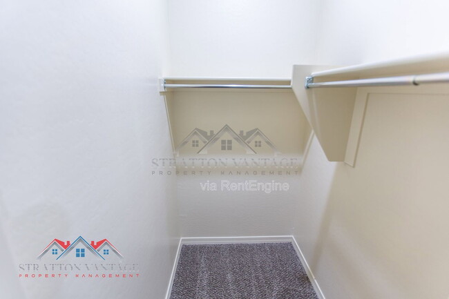 Building Photo - 5771 E Thetis Dr