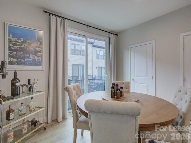 Building Photo - 6112 Station Crossing Ave