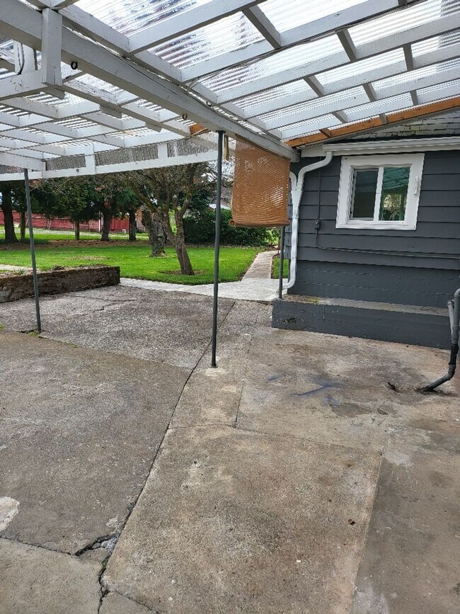 Building Photo - STATUS: *PENDING APPLICATION*| R98C | $2095.00