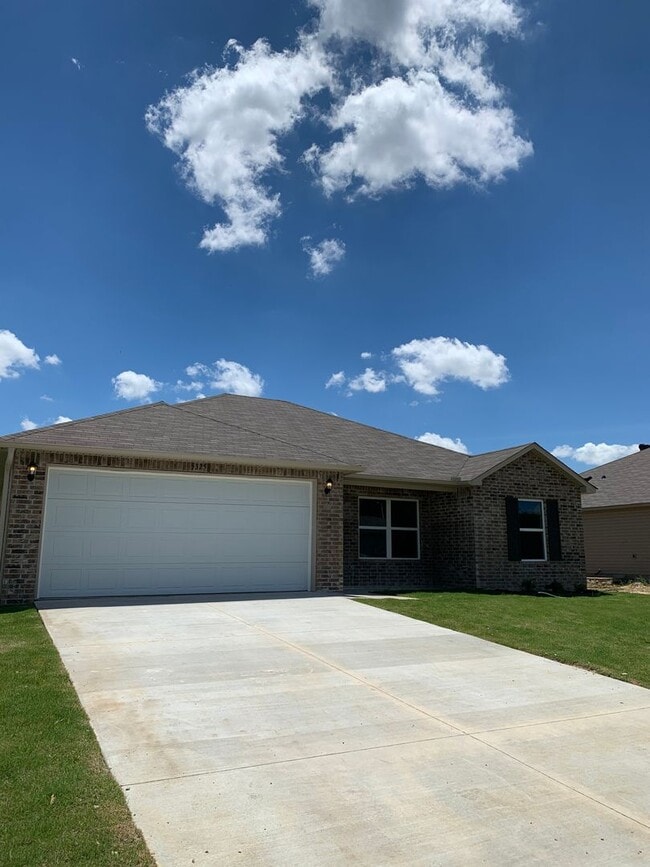 Primary Photo - New 3bed/2bath Home in Brody Reed Subdivision