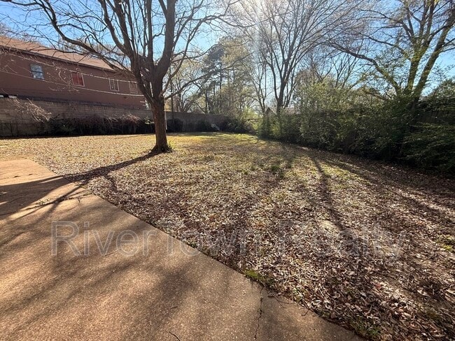 Building Photo - 1489 Titus Rd