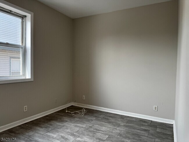 Building Photo - 109 Irene St