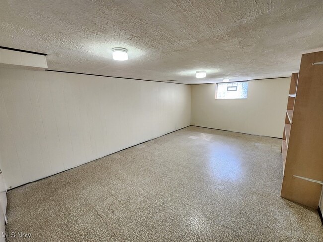 Building Photo - 5650 Cascade Ct