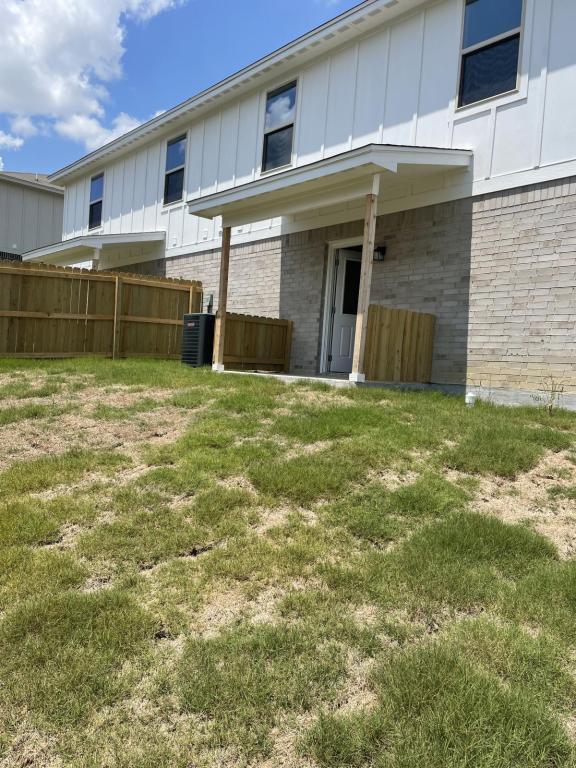 Building Photo - 512 Raymond St