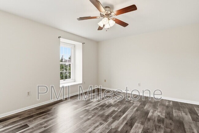 Building Photo - 6581 Ewald Ct