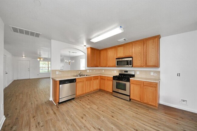 Building Photo - 9638 Brenthaven Springs Ln