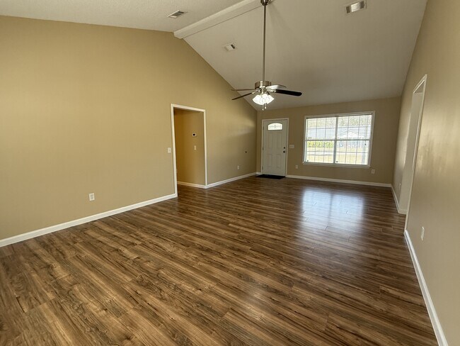 Building Photo - 313 Pat Priester Dr