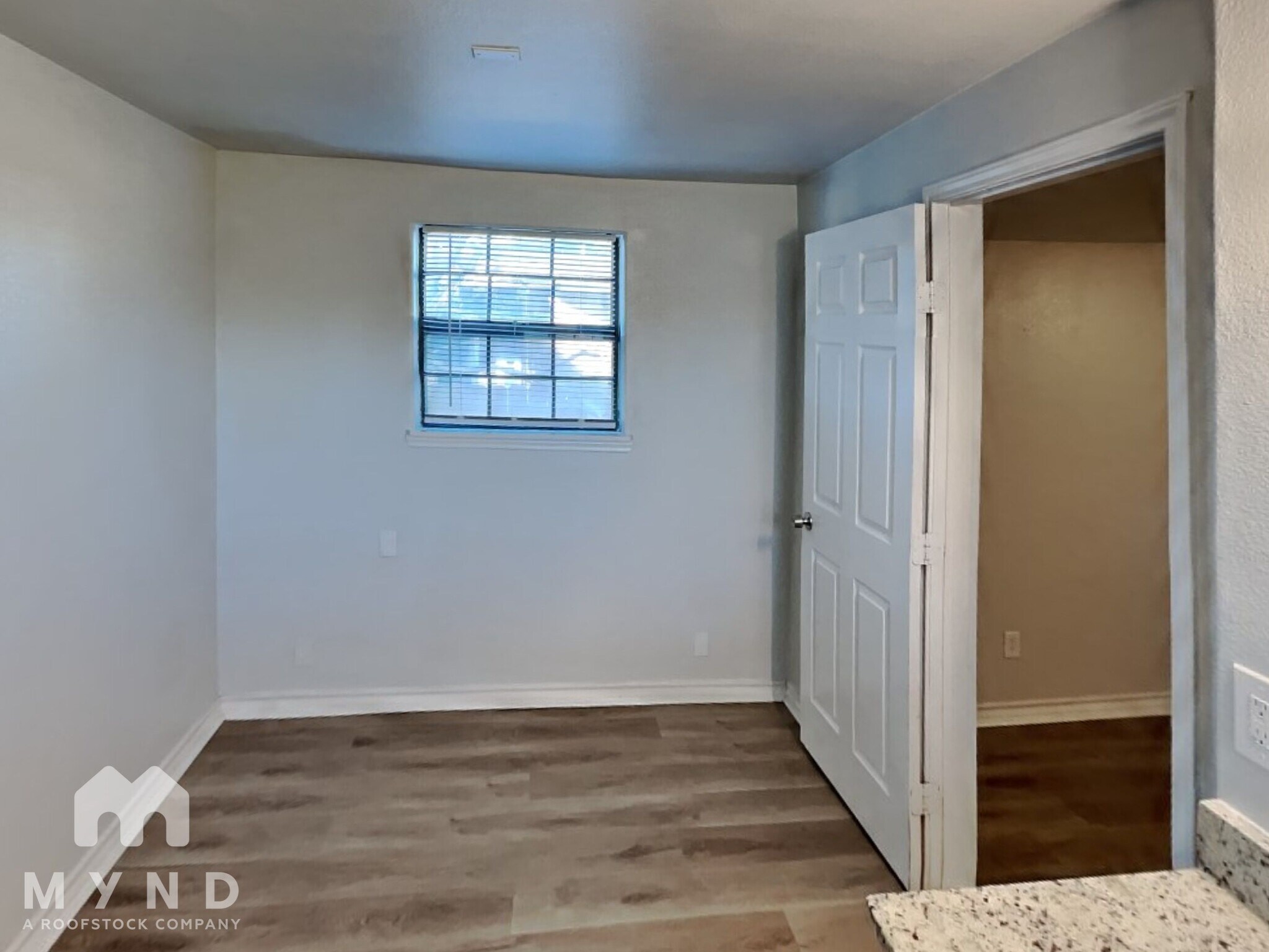 Building Photo - 1721 Whiting Dr